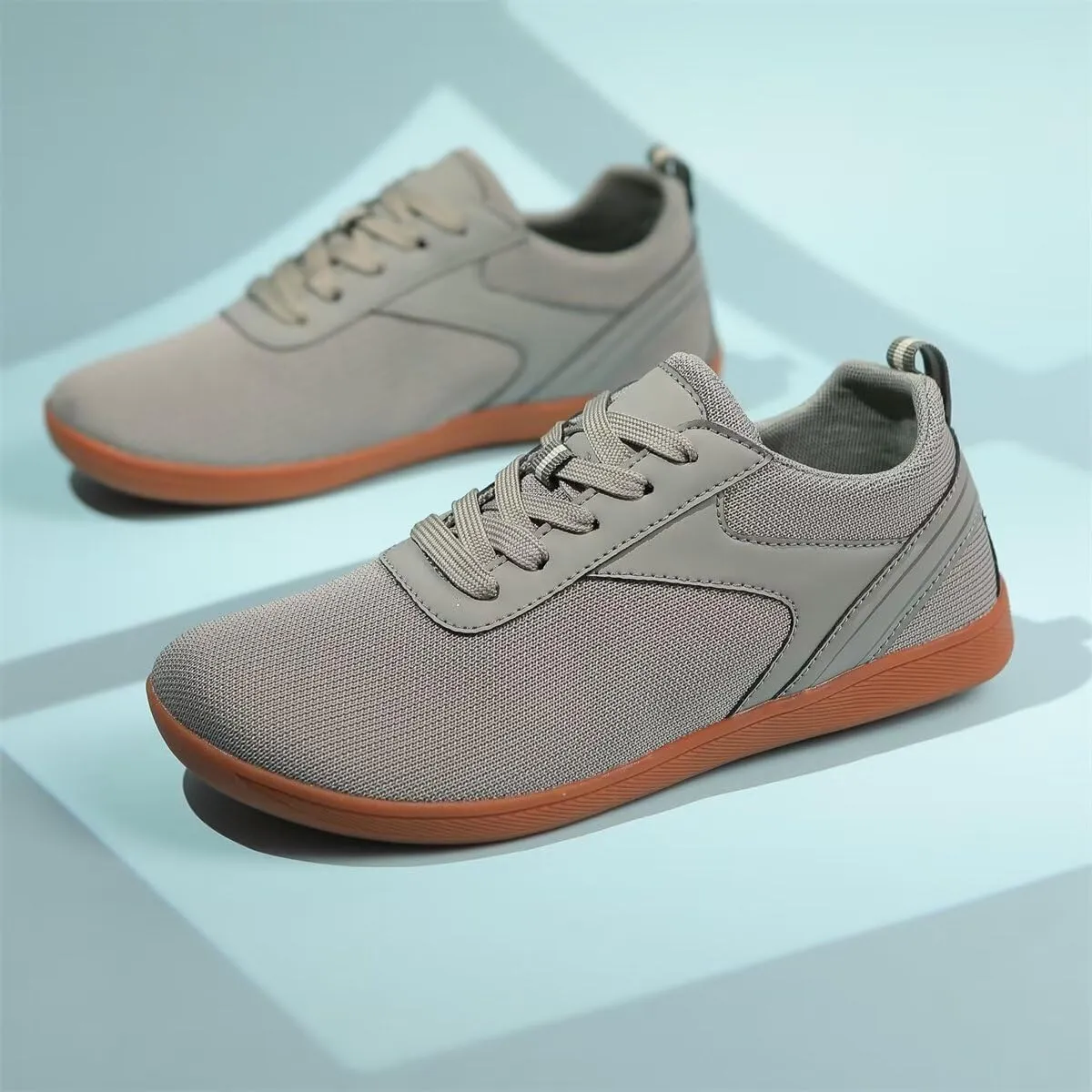 Men's Women's Concise Breathable Fabric Walking Shoes