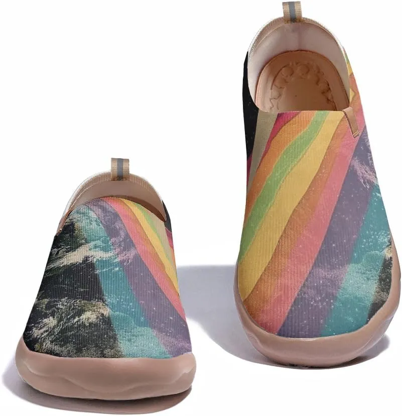 Women's Art Travel Shoes Slip-on Loafers Comfortable, Light and Fashionable Knitted Sneakers
