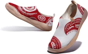Women's Art Travel Shoes Slip-on Loafers Comfortable, Light and Fashionable Knitted Sneakers
