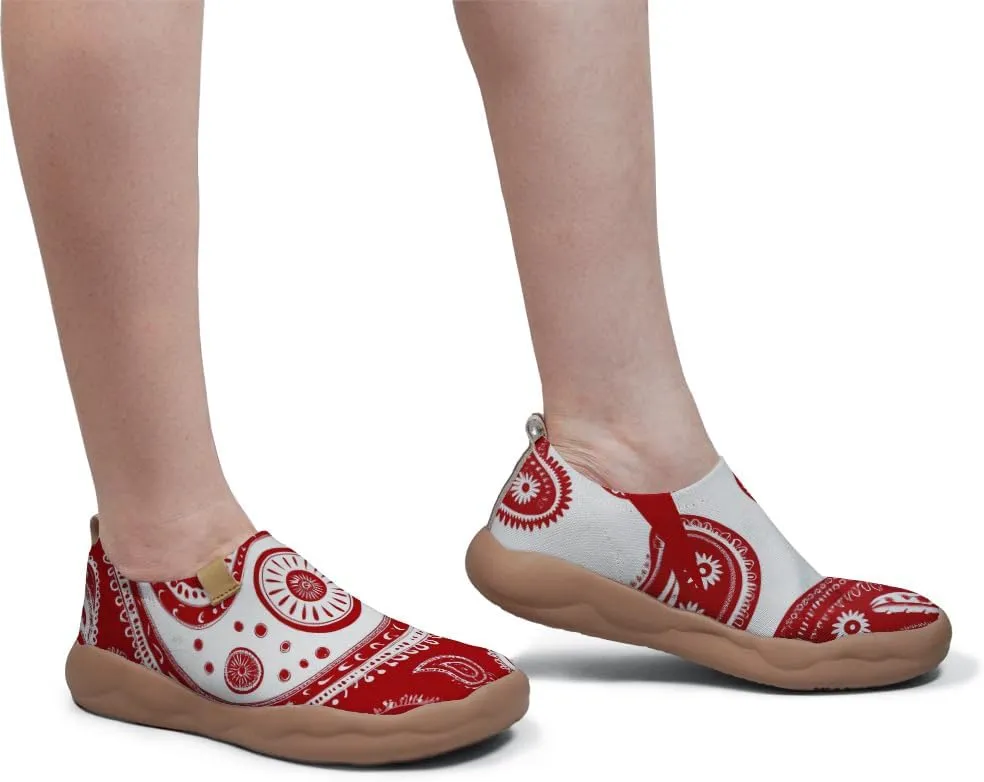 Women's Art Travel Shoes Slip-on Loafers Comfortable, Light and Fashionable Knitted Sneakers